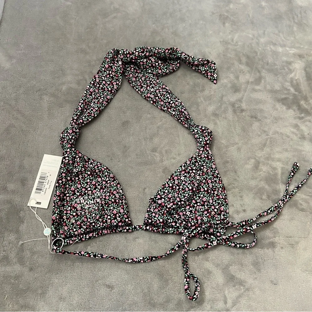 New! Frankie’s Bikinis Kealy triangle bikini top summer nights floral 4651